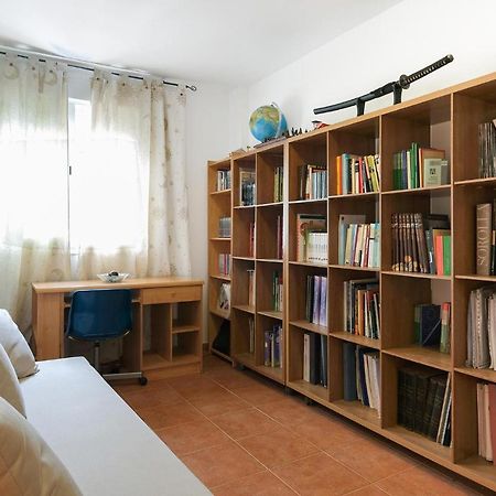 3 Bedroom Awesome Home In La Algaba Exterior photo