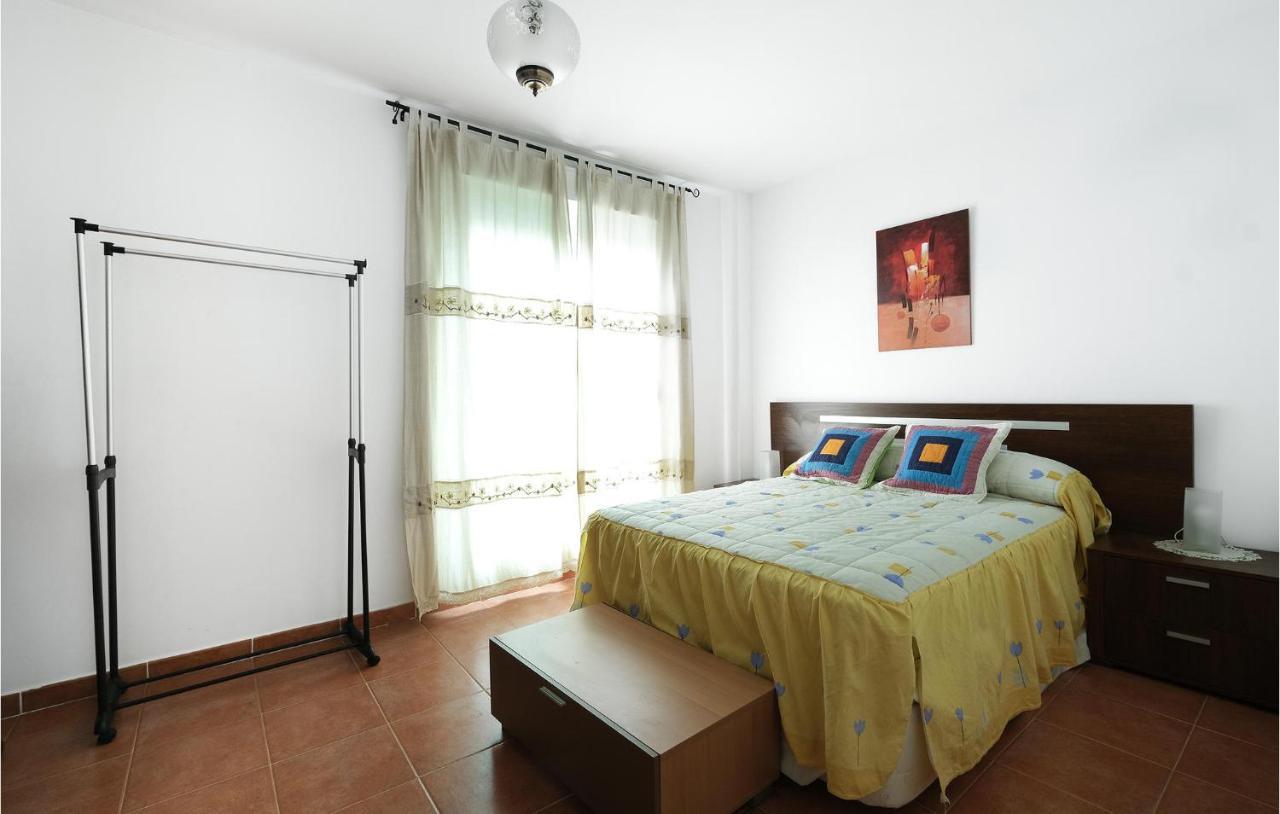 3 Bedroom Awesome Home In La Algaba Exterior photo
