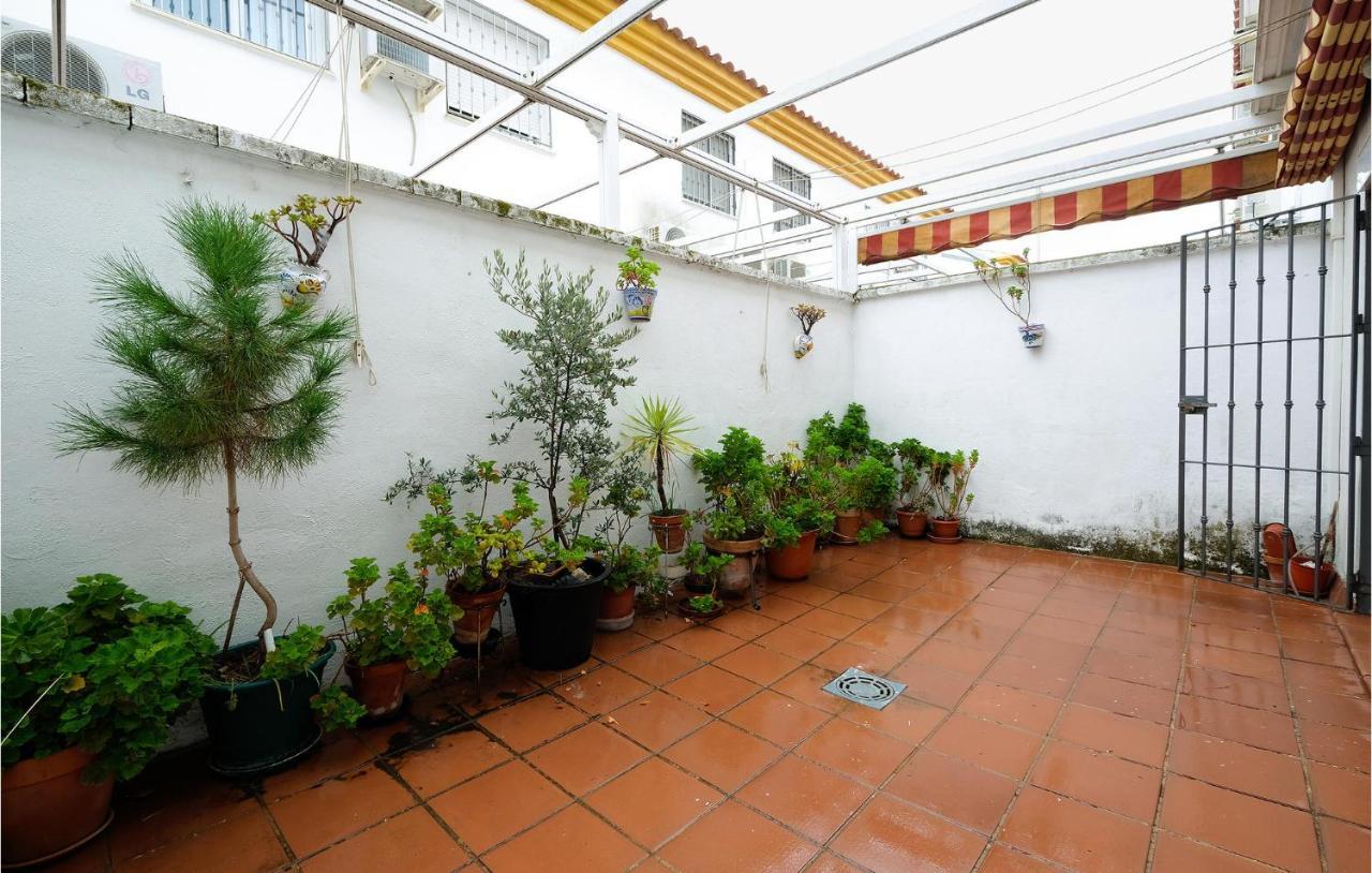 3 Bedroom Awesome Home In La Algaba Exterior photo